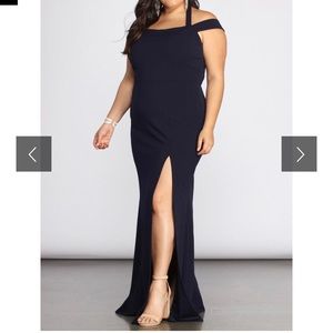 PLUS ADELINA FORMAL HALTER CREPE DRESS